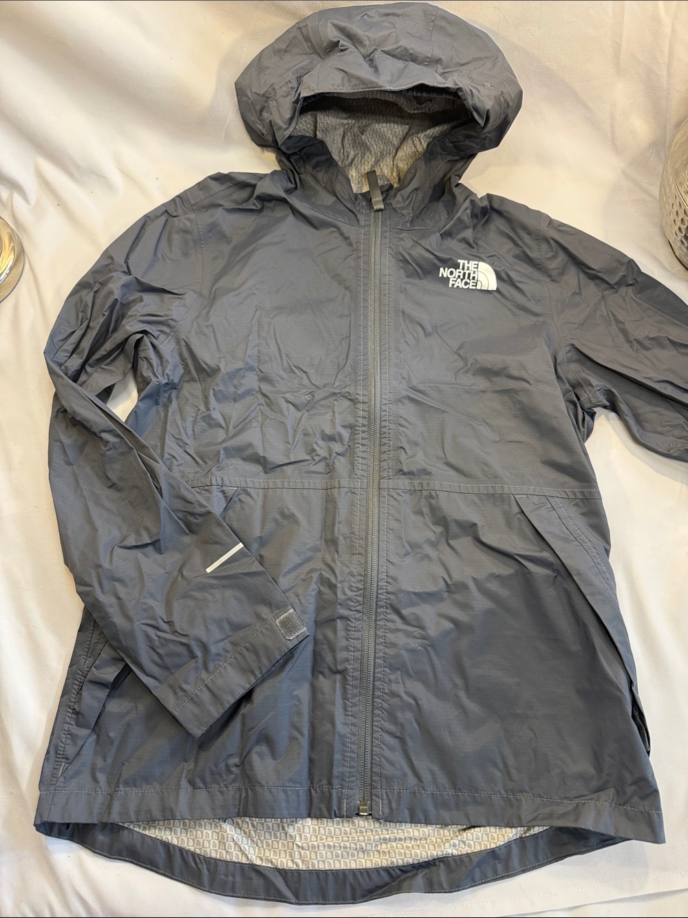 The North Face Kids Slate Hooded Rain Jacket